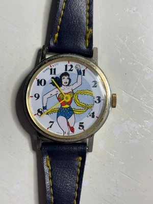 VINTAGE DABS 1977 DC COMICS WONDER WOMAN WATCH LEATHER STRAP EUC (Swiss Made) - Image 1 of 4