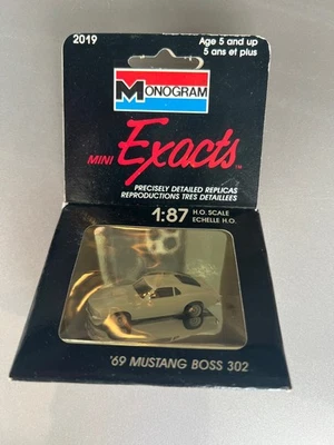 Ford Mustang BOSS 302 1969 modelo de vehículo en caja con monograma escala HO/1:87 Foto 1 de 4
