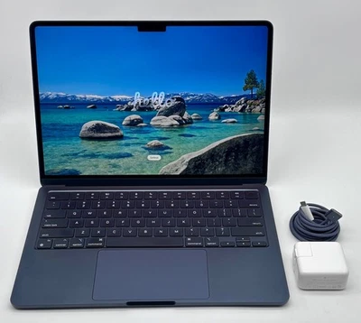 Apple MacBook Air 13" M2 8-CPU / 8 GB  /  256 GB / macOS Tahoe  / 98% Battery - Image 1 of 4