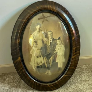Antique Convex Bubble Glass Oval Tiger Stripe Picture Frame W/ Family "Signed" - Picture 1 of 11