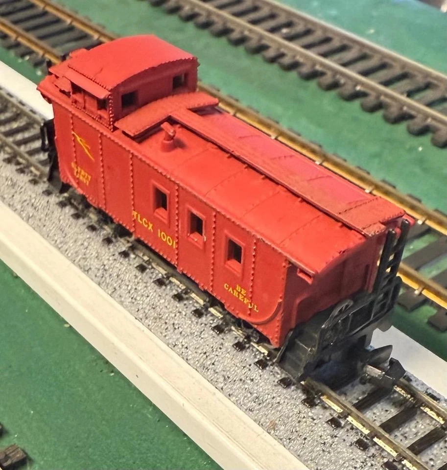 N Scale Model Power TLCX 1001 Red cupola caboose with Rapido couplers - Image 1 of 1