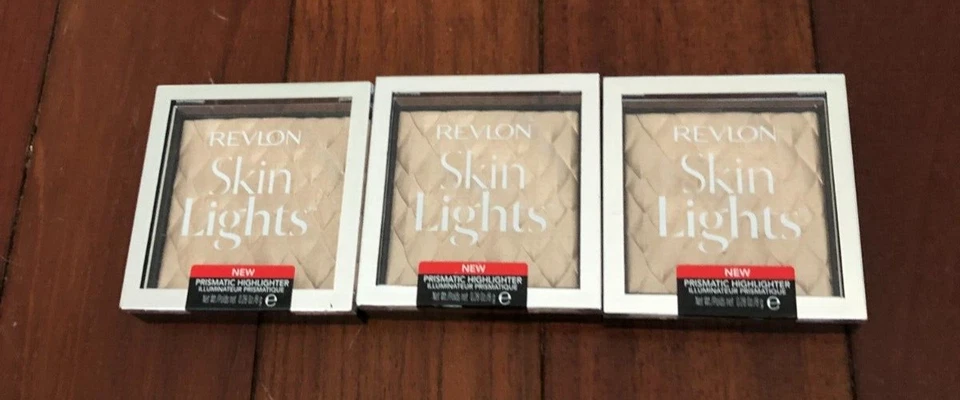 3 Revlon Skin Lights Prismatic Highlighter 201 Daybreak Glimmer - Image 1 of 1