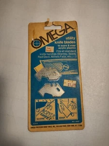 Vintage Omega For Cutting Acrylic Plastic 2pc. Utility-Knife Blades USA Made - Picture 1 of 8