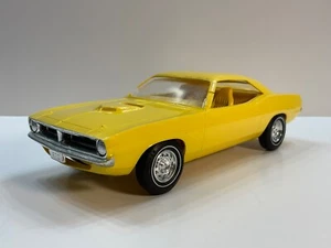 COCHE PROMOCIONAL VINTAGE ESCALA 1:25 1970 PLYMOUTH HEMI CUDA DISTRIBUIDOR - AMARILLO - LEER ANUNCIO - Imagen 1 de 21