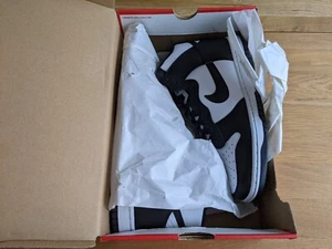 Nike Dunk Hi Panda - Picture 1 of 8