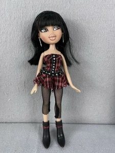 Seltene Bratz Puppe Flashback Fever Jade Puppe mit seltenem Nevaeh World Twinz Outfit. - Bild 1 von 7