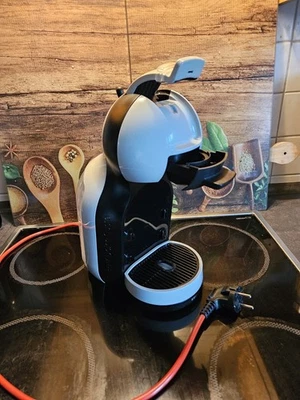 Nescafé Dolce Gusto Mini Me  Kaffeekapselmaschine - Bild 1 von 3