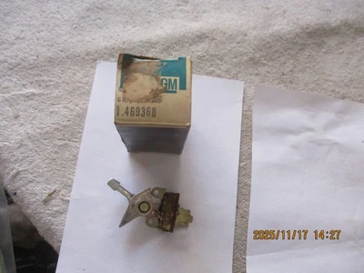 NOS 1968-1977 CHEVROLET CORVETTE AIR CONDITIONING FAN BLOWER SWITCH-PT 469368 - Image 1 of 4