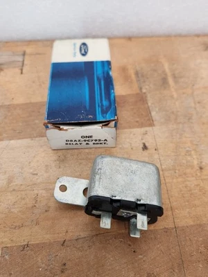Nuevo de Lote Antiguo 75-79 Ford Tbird LTD Torino Mercury Cougar RELÉ DE CONTROL DE VELOCIDAD D8AZ-9C792-A Foto 1 de 4