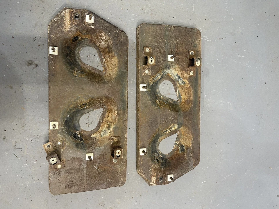 Impala 1970 soportes de montaje cucharones de montaje de faros Caprice BelAir soportes OEM Foto 1 de 4