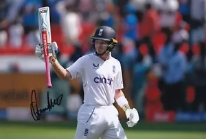 Cricket - Ollie Pope - Hand Signed A4 Photograph - England - COA - Picture 1 of 1