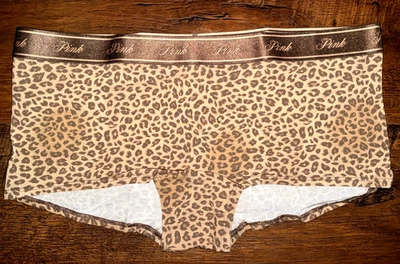 Victoria's Secret Rosa Leoprado Boyshort Panty Abedul Marrón Logo L o XL NUEVO CON ETIQUETAS Foto 1 de 4