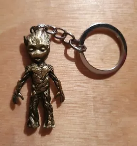 Marvel Guardians of the Galaxy Teenage Groot Bronze Keyring 6cm Length UK seller - Foto 1 di 2