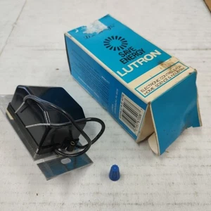Lutron Glowing Incandescent Dimmer Push-On Push-Off DNG-600P-IV - Picture 1 of 10