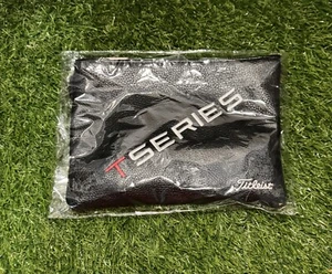 RARE NEW Titleist T-Series Valuables Pouch, Ball Marker, Club Brush & Tees - Bild 1 von 6