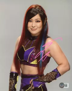 IYO SKY SIGNED 8x10 PHOTO JAPANESE WRESTLER DAMAGE CTRL RAW WWE RARE BECKETT BAS - Bild 1 von 2