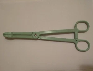 Grün Kunststoff Oval Einweg Pinzette Schwamm Pinzette Piercing Angebot - Bild 1 von 1