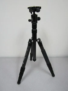 Benro MeFOTO BMRTPROCBLK RoadTrip Pro Carbon Fiber Series 1 Travel Tripod - Picture 1 of 12