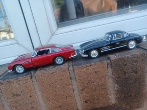 Kinsmart 1:38 Austin Martin D85 & Mercedes-Benz 300SL - Picture 1 of 4