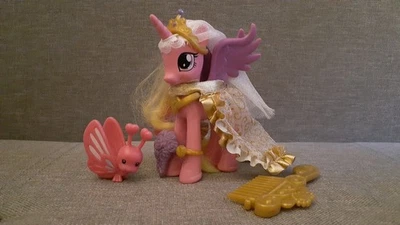 My Little Pony: Friendship Is Magic | G4 Princess Cadance (With Accessories) - Image 1 of 4