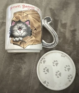 Tazza da caffè gatto casa grigia "Brown Baggin' It!" Con manico di coda, sottobicchiere / coperchio - Foto 1 di 9