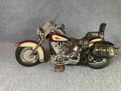 Franklin Mint 1992 Harley-Davidson Heritage Softail Classic 1:10 Scale Excellent - Image 1 of 4