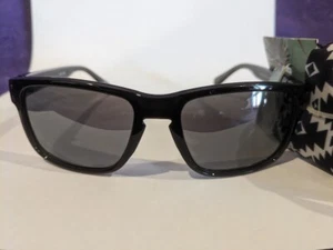 Foster Grant Caliblue Black Polarized Sunglasses 100% UVA/UVB with neck cord - Picture 1 of 7