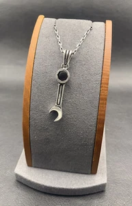 Collar y cadena colgante herramienta llave plata de ley 925. Collar hombre. - Imagen 1 de 4