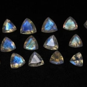5MM-10MM NATURAL BLUE FLASHY RAINBOW MOONSTONE TRILLION CUT FACETED LOOSE GEMSTO - Picture 1 of 3