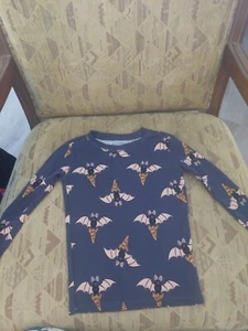 Unisex Old Navy Adorable Long Sleeve Top Bat Halloween Sz Small 6 - Picture 1 of 3