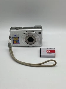 Sony Cybershot DSC-W100 8.1MP Auto Focus 3x Zoom Digital Camera Tested W Battery - Picture 1 of 5