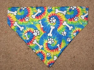 Tie Dye Bone & Paw print Dog Bandana - 5 sizes XS-XL - Picture 1 of 1
