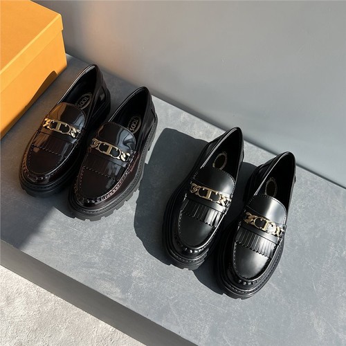 TOD’S Scarpe mocassini donna Tod's in pelle con frange testa tonda fibbia a T