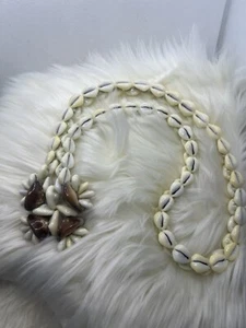 Gorgeous Hand Made Seashell Lei Necklace w/Large Cluster - Hawaii 30” Shiny - Picture 1 of 9