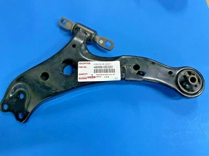 Genuine Rx330(04-06) Rx350(07-09)Front Suspen Lower Control Arm Left 48069-48030 - Picture 1 of 1