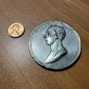 1799 WILLIAM PITT BRONZE METAL WITH FORTITUDE WISDOM AND INTEGRITY HE SERVES - Picture 1 of 6