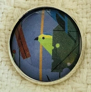 Charley Harper Exotic Green Song Bird Songbird 1" Glass Sewing Button CP206 - Picture 1 of 2