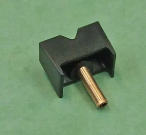 PICKERING V15 AT1 & 2 TYPE STYLUS REPLACEMENT NO BRUSH FOR KLH, GARRARD, DUAL + - Picture 1 of 7