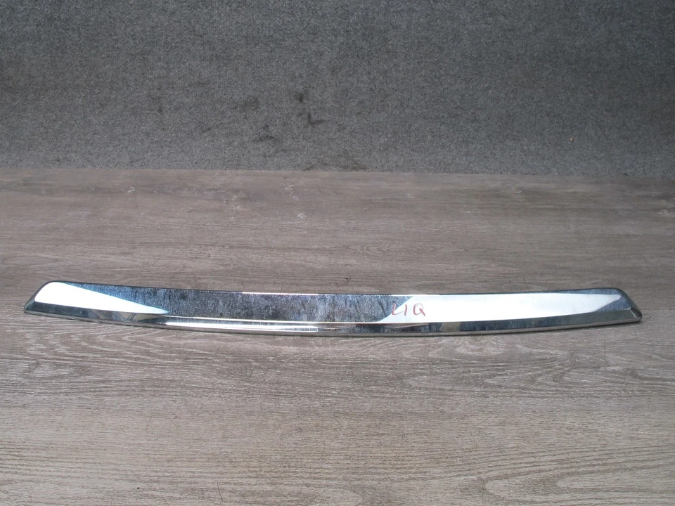 INFINITI QX60 2014-2015 PORTÓN TRASERO INFERIOR CROMADO MOLDURA 90818-3JK0A Foto 1 de 4