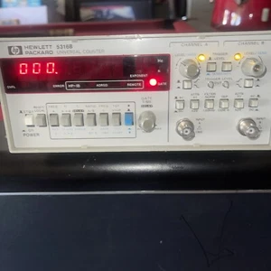HP Hewlett Packard 5316B 100 MHz Desktop Universal Counter - With Power Cord - Picture 1 of 4