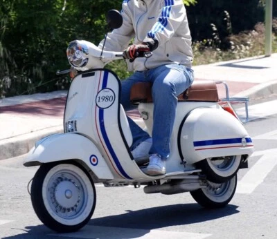 Vinilo Adhesivo Bandera Francés Italia 1980 (Personalizado)Vespa Piaggio - Imagen 1 de 3