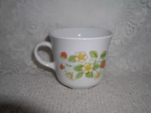 Corelle by Corning Erdbeere Eisbecher Tasse Teetasse Kaffee - Bild 1 von 4