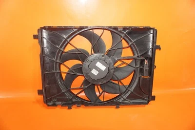 ВЕНТИЛЯТОР ОХЛАЖДЕНИЯ MERCEDES GLA250 2014 2015 2016 2017 CLA250 A2045000293 OEM - Изображение 1 из 4