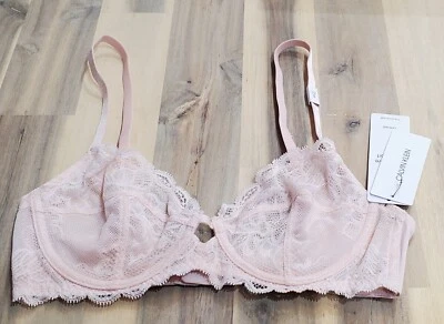 Sujetador Calvin Klein Seductor Confort con Encaje Cobertura Completa - Apenas Rosa 32B Foto 1 de 4