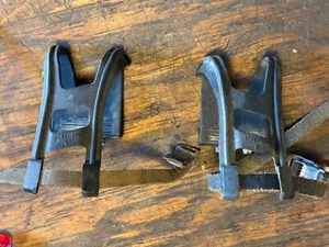 Used Beefy Plastic Toe Clips With Straps Mountain Bike Large - Picture 1 of 4