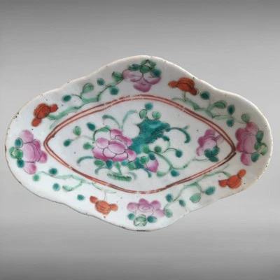 "Antiguo plato chino de porcelana con patas de rosa familiar del siglo XIX 6,5""" Foto 1 de 4