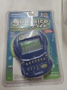 1997 Radica Electronic Solitaire Lite Handheld Game Toy Vintage w Package - Picture 1 of 3