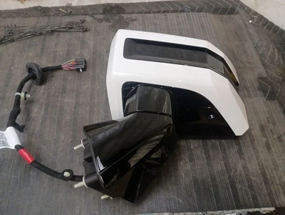 2025 GMC Hummer EV Driver Left Side View Mirror 3101086 - Image 1 of 4