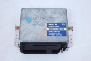 Porsche 944 2.7 1989 Engine Control Unit ECU 94461812106 - Picture 1 of 6