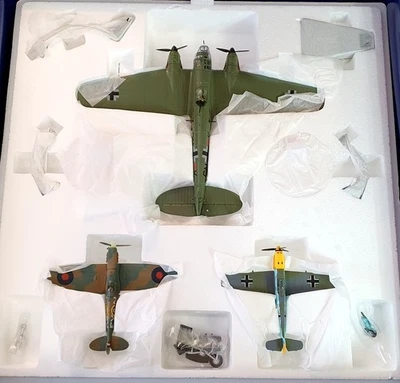 Corgi 1/72 Scale AA99127 WW2 Blitz Heinkel HE 111H3 Messerschmitt Spitfire 1940 - Image 1 of 4